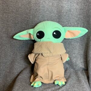 Star Wars The Mandalorian The Child Ginormous 24” Grogu Baby Yoda Plush